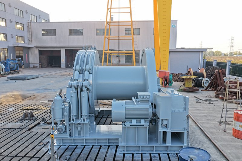 Electric Winches 23