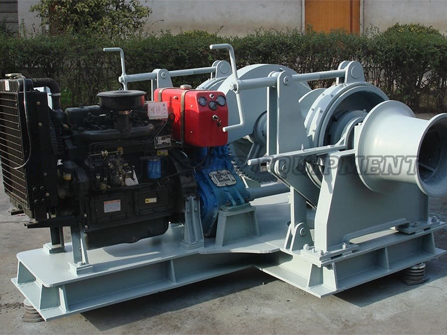 Diesel-Powered Windlass 23