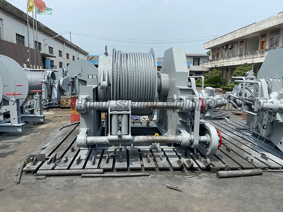 Hydraulic Winch 32