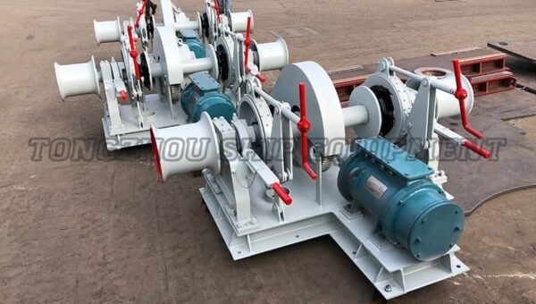 Electric Windlass 10
