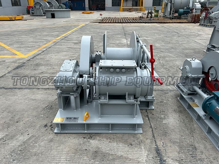 Electric Winches 11