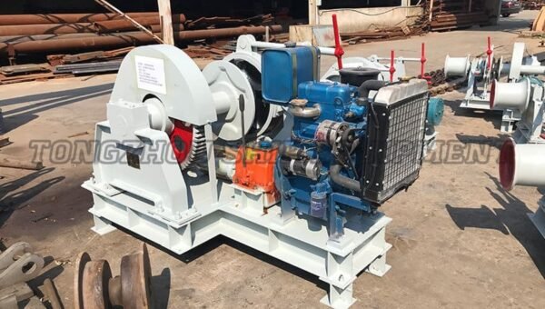 Diesel-Powered Windlass 16