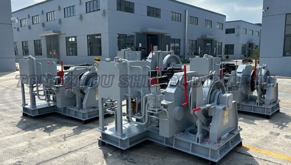 Hydraulic Windlass 11