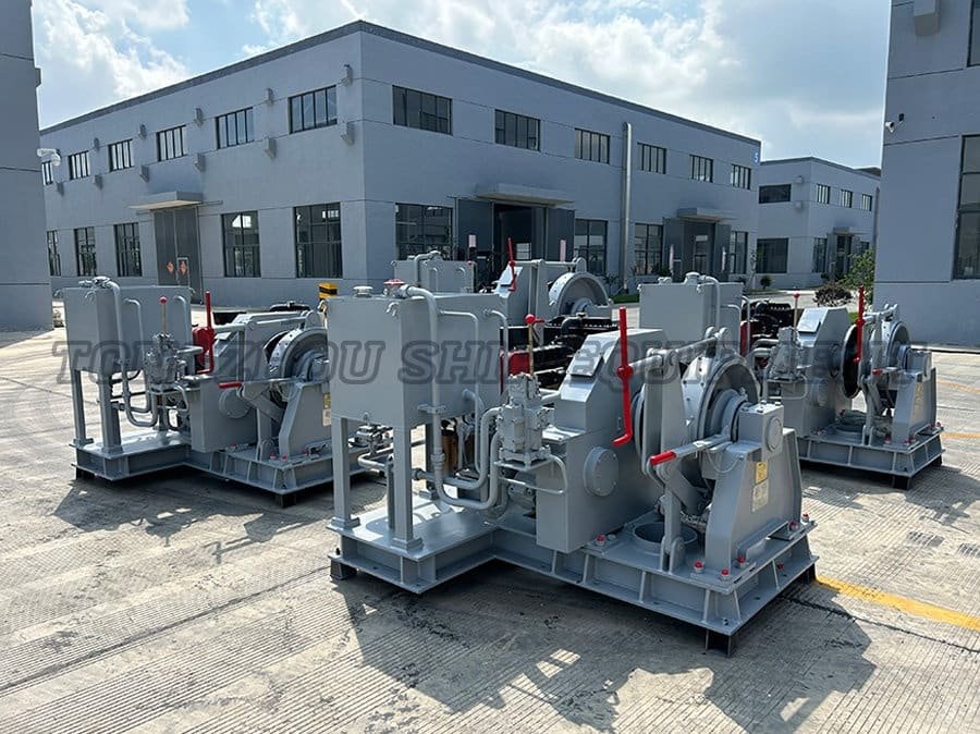 Hydraulic Windlass 11