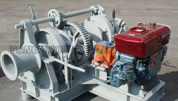 Diesel-Powered Windlass 22