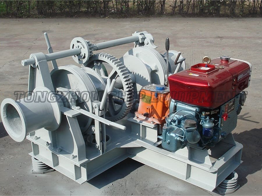 Diesel-Powered Windlass 22