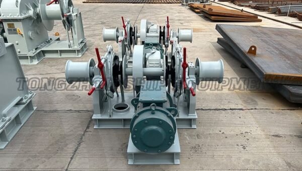 Electric Windlass 11