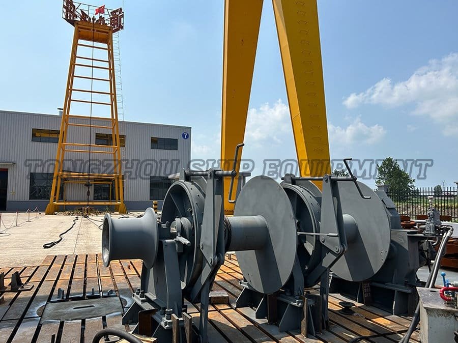 Hydraulic Winch 13