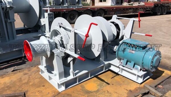 Electric Combined Windlass And Mooring Winch 03