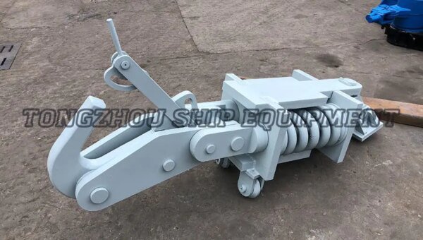 Tow Hook 01