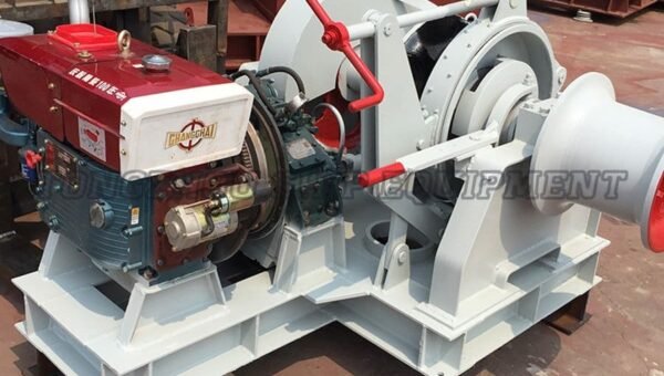 Diesel-Powered Windlass 15