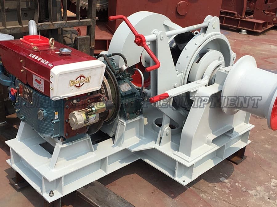 Diesel-Powered Windlass 15