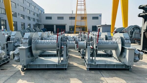 Hydraulic Winch 01