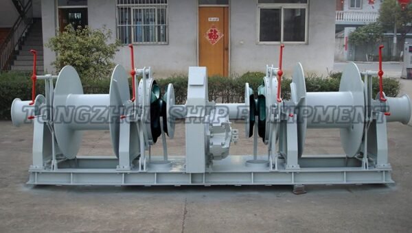 Hydraulic Combined Windlass And Mooring Winch 23