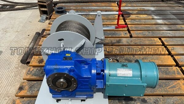 Electric Winches 21