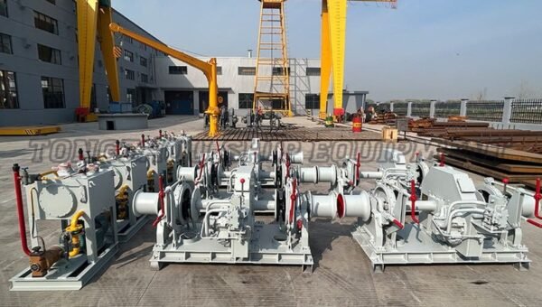 Hydraulic Windlass 05