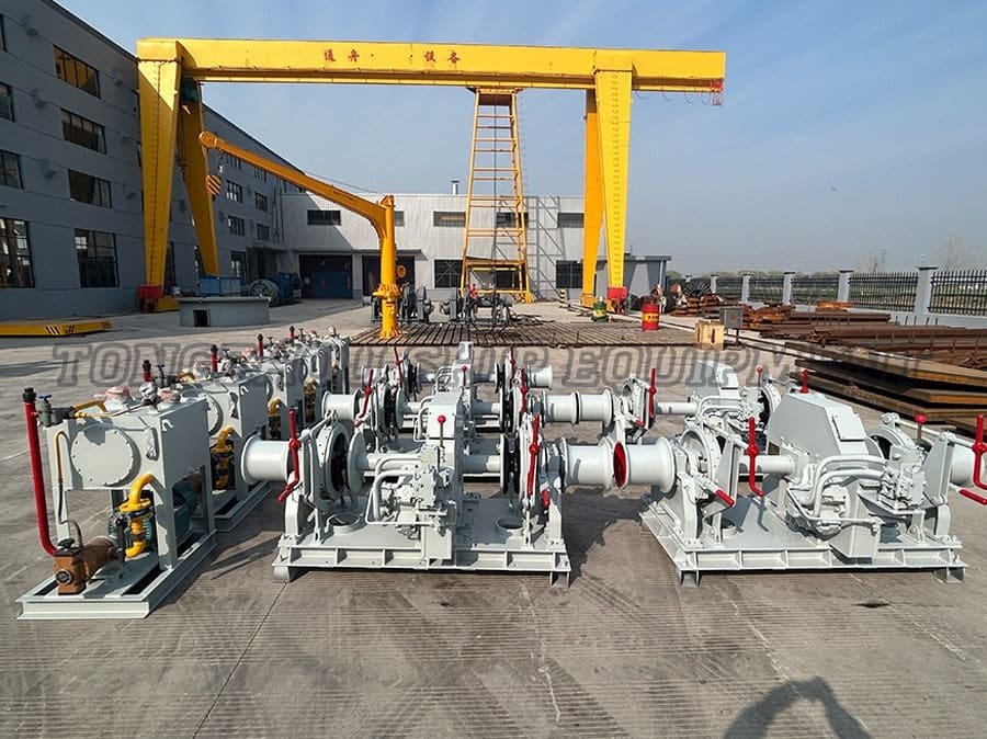 Hydraulic Windlass 05