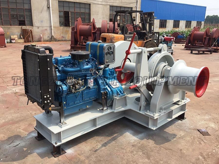Diesel-Powered Windlass 07