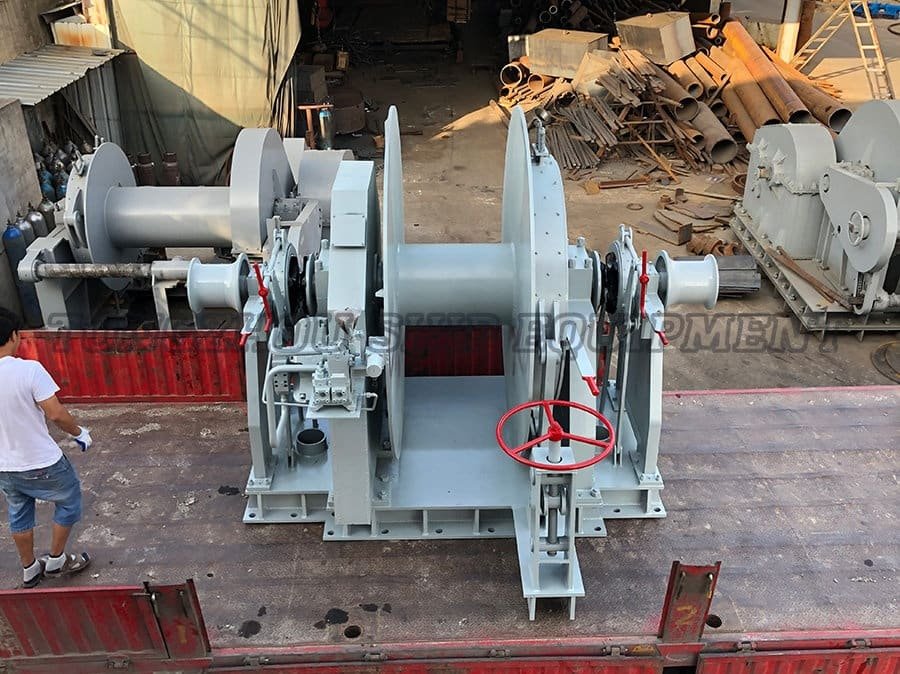 Hydraulic Combined Windlass And Mooring Winch 09