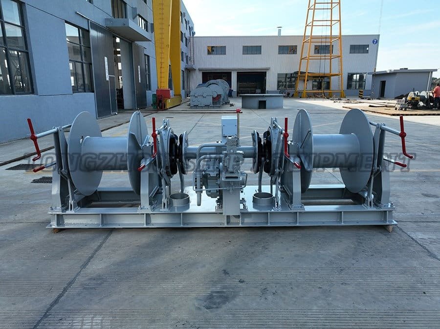 Hydraulic Combined Windlass And Mooring Winch 11