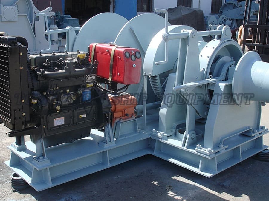 Diesel-Powered Combined Windlass And Mooring Winch 03