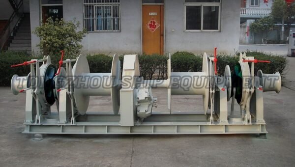Hydraulic Combined Windlass And Mooring Winch 03