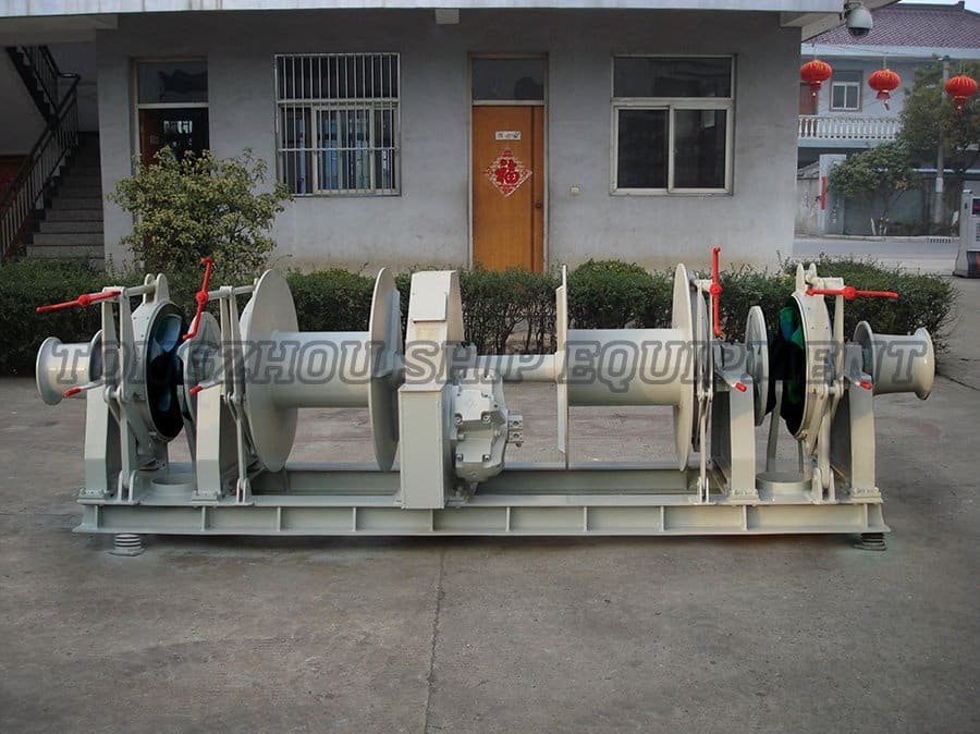Hydraulic Combined Windlass And Mooring Winch 03