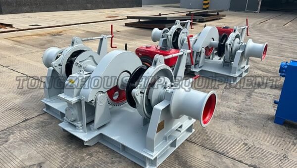 Diesel-Powered Windlass 12