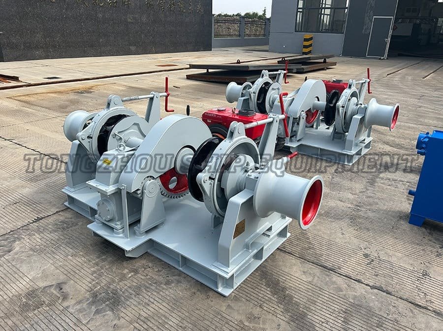 Diesel-Powered Windlass 12