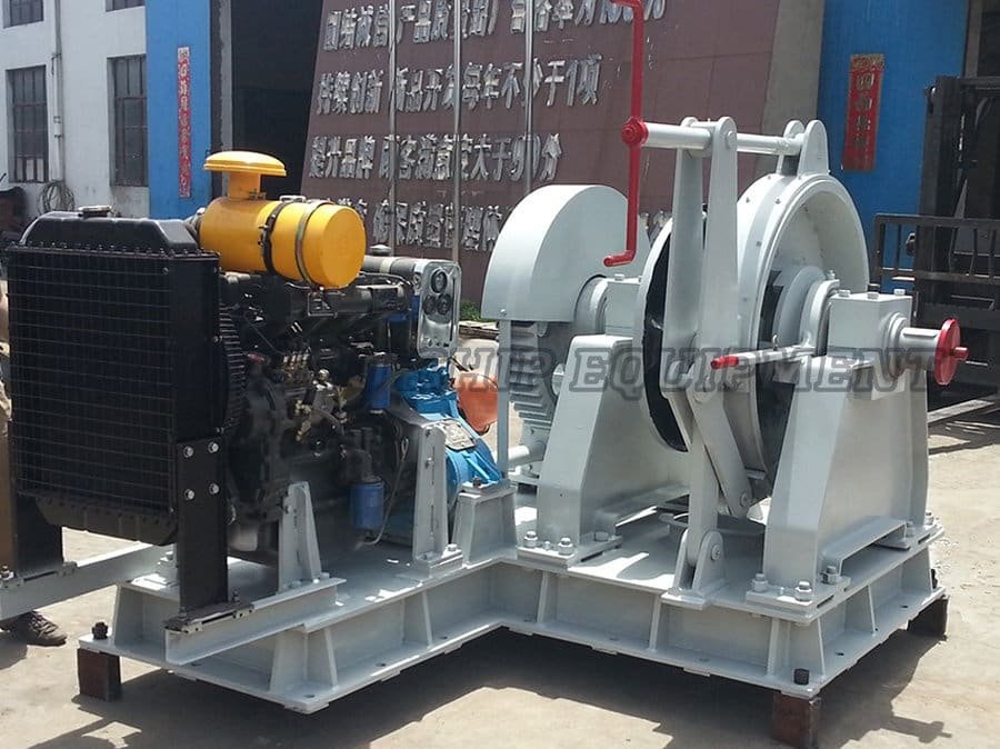 Diesel-Powered Windlass 06
