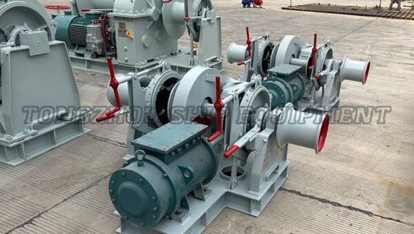 Electric Windlass 12
