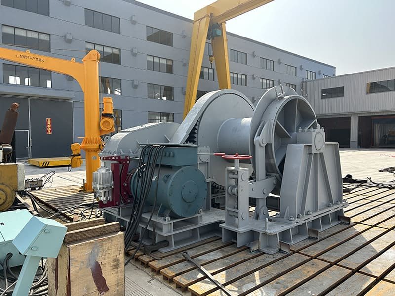 Electric Winches 16