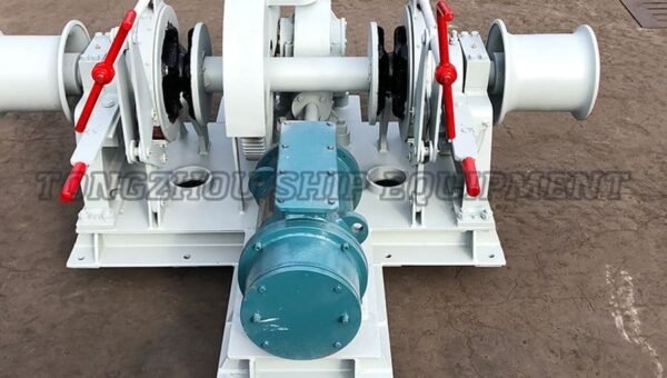 Electric Windlass 14