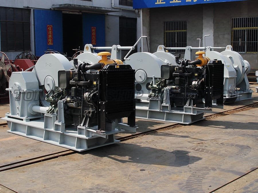 Diesel-Powered Windlass 04