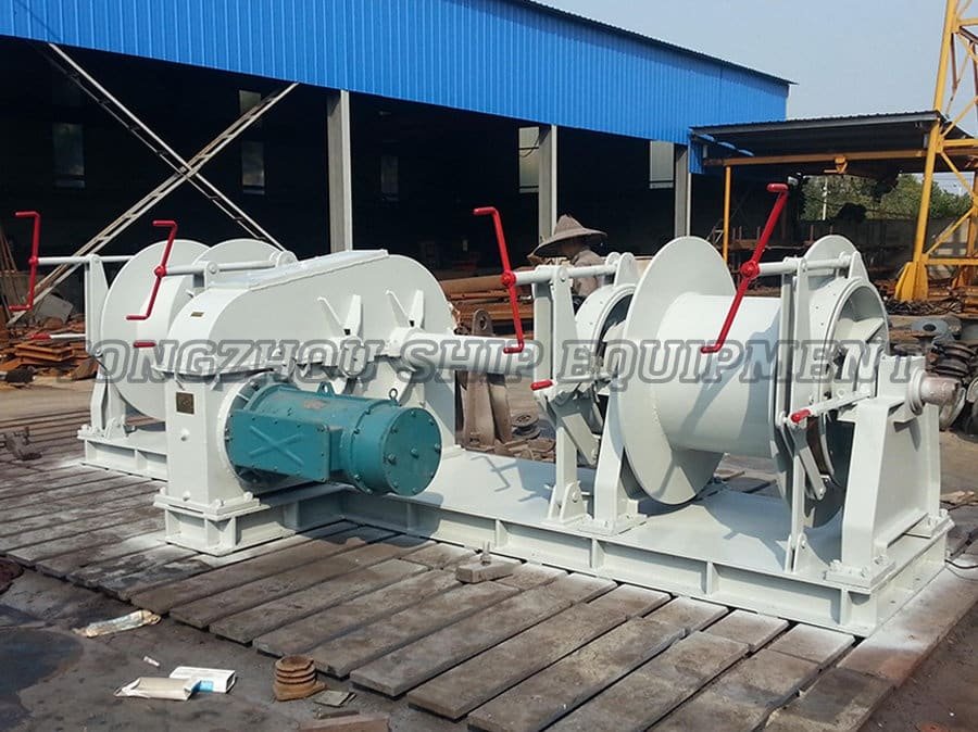 Electric Combined Windlass And Mooring Winch 01