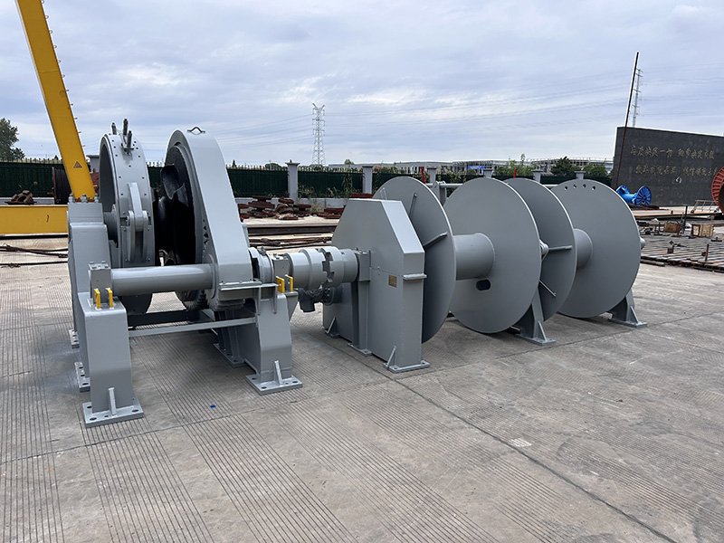 Hydraulic Combined Windlass And Mooring Winch 24