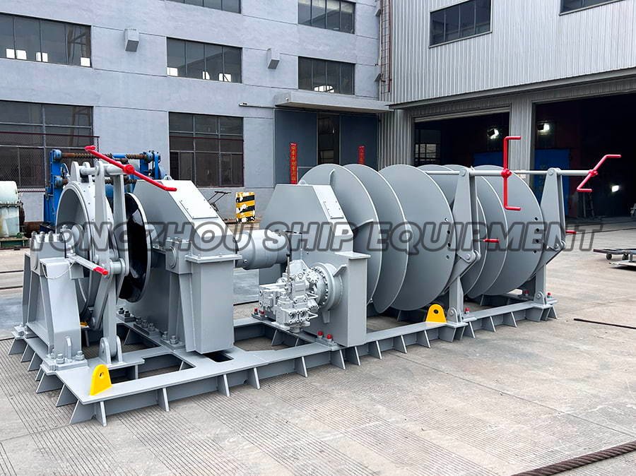 Hydraulic Windlass 06