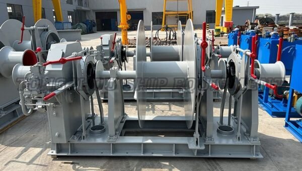 Hydraulic Combined Windlass And Mooring Winch 13