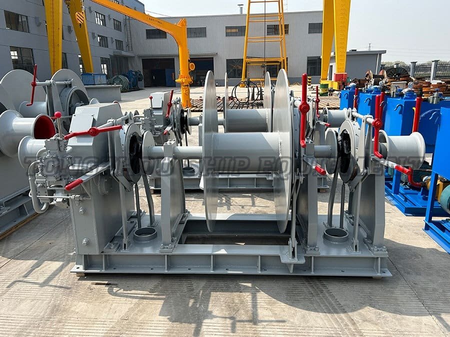 Hydraulic Combined Windlass And Mooring Winch 13