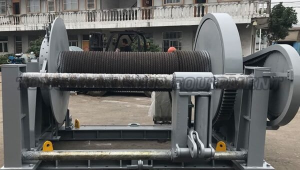 Hydraulic Winch 24