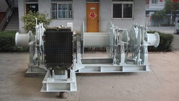 Diesel-Powered Combined Windlass And Mooring Winch 02