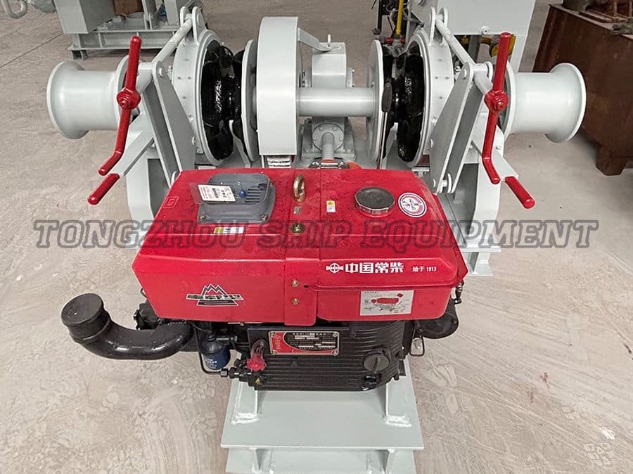 Diesel-Powered Windlass 09