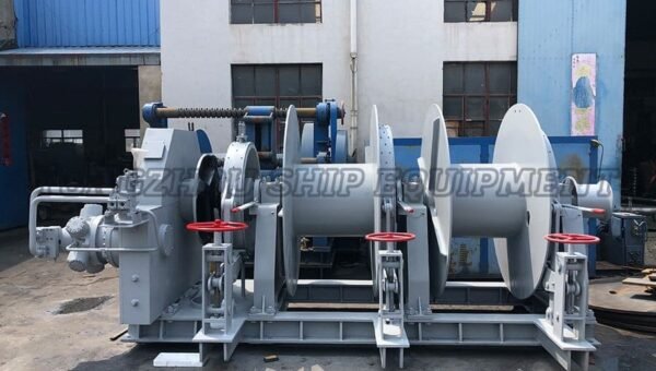 Hydraulic Combined Windlass And Mooring Winch 10